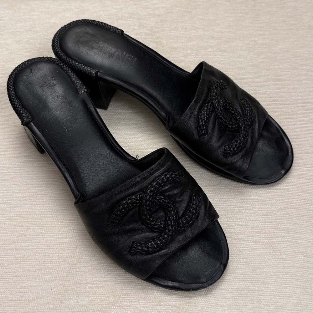 CHANEL Black Braided CC Block Heel Mule Lambskin Leather Sandals